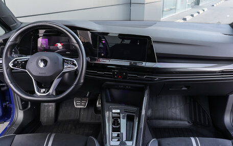 Volkswagen Golf VIII, 2022 год, 2 898 000 рублей, 14 фотография