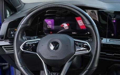Volkswagen Golf VIII, 2022 год, 2 898 000 рублей, 18 фотография