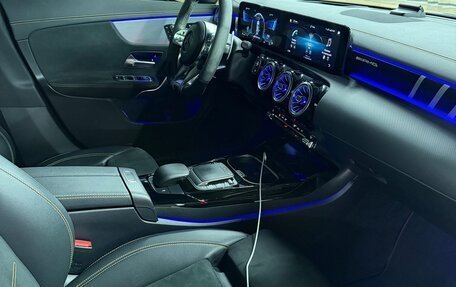 Mercedes-Benz CLA AMG, 2021 год, 4 990 000 рублей, 9 фотография