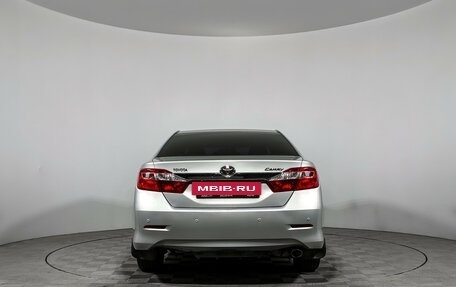 Toyota Camry, 2011 год, 1 250 000 рублей, 6 фотография