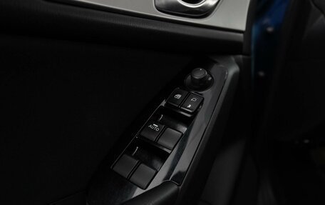 Mazda 3, 2018 год, 1 598 444 рублей, 8 фотография