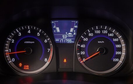 Hyundai Solaris II рестайлинг, 2012 год, 799 000 рублей, 14 фотография