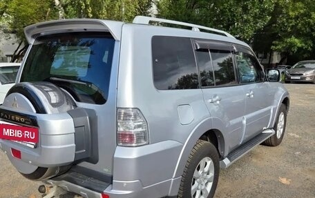 Mitsubishi Pajero IV, 2011 год, 2 200 000 рублей, 4 фотография