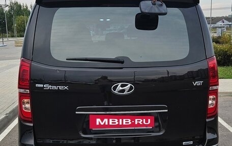 Hyundai Grand Starex Grand Starex I рестайлинг 2, 2018 год, 3 877 777 рублей, 4 фотография