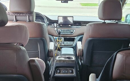 Hyundai Grand Starex Grand Starex I рестайлинг 2, 2018 год, 3 877 777 рублей, 14 фотография