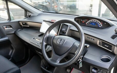 Honda Freed I, 2010 год, 1 050 000 рублей, 6 фотография