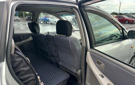 Nissan Tino, 1999 год, 449 999 рублей, 17 фотография