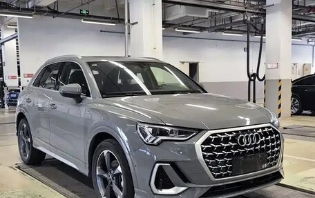 Audi Q3, 2022 год, 2 400 000 рублей, 3 фотография
