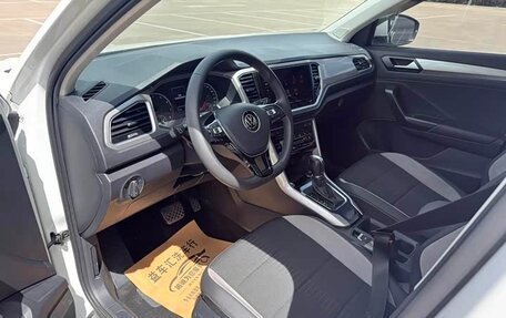 Volkswagen T-Roc I, 2022 год, 1 325 000 рублей, 7 фотография