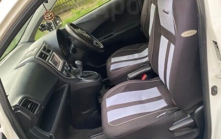 Toyota Ractis II, 2013 год, 1 150 000 рублей, 15 фотография