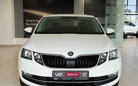 Skoda Octavia, 2018 год, 1 897 000 рублей, 2 фотография