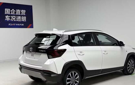 Toyota Yaris XP150 рестайлинг, 2023 год, 1 220 000 рублей, 4 фотография