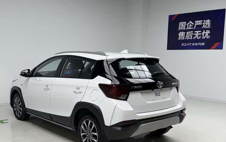 Toyota Yaris XP150 рестайлинг, 2023 год, 1 220 000 рублей, 6 фотография