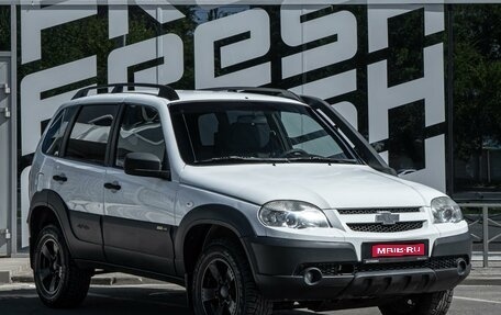 Chevrolet Niva I рестайлинг, 2018 год, 800 000 рублей, 1 фотография