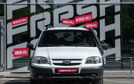 Chevrolet Niva I рестайлинг, 2018 год, 800 000 рублей, 3 фотография