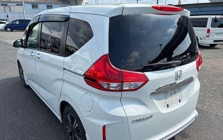 Honda Freed II, 2023 год, 1 300 000 рублей, 3 фотография