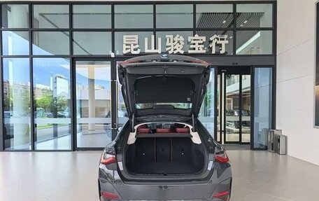 BMW i4, 2023 год, 5 800 000 рублей, 6 фотография