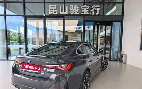 BMW i4, 2023 год, 5 800 000 рублей, 4 фотография
