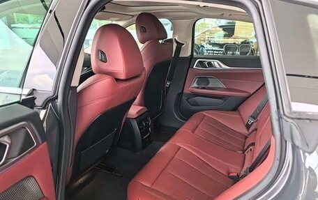 BMW i4, 2023 год, 5 800 000 рублей, 13 фотография