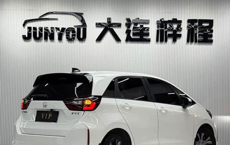 Honda Fit, 2022 год, 1 400 000 рублей, 4 фотография