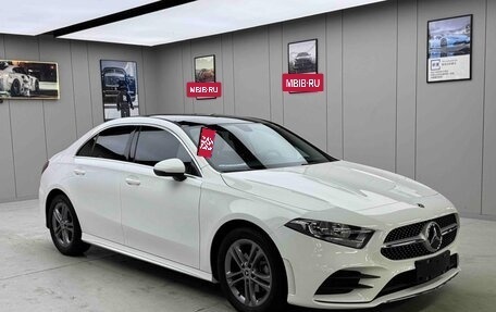 Mercedes-Benz A-Класс, 2022 год, 1 500 000 рублей, 3 фотография