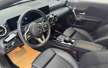 Mercedes-Benz A-Класс, 2022 год, 1 500 000 рублей, 8 фотография