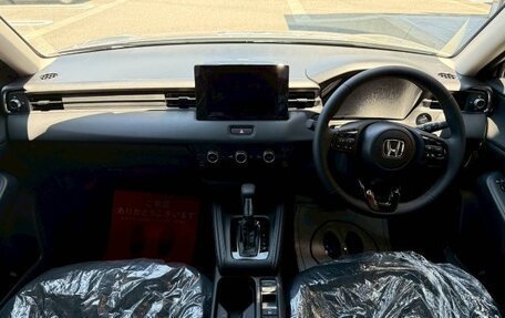 Honda Vezel, 2022 год, 1 270 000 рублей, 4 фотография