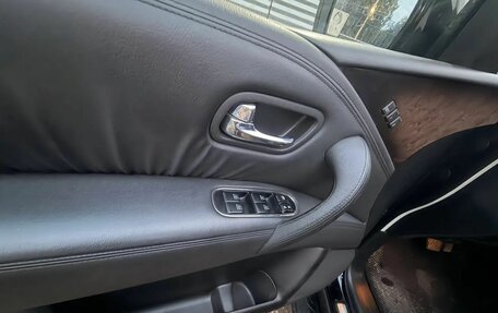 Infiniti QX56, 2010 год, 2 200 000 рублей, 8 фотография