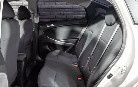 Hyundai Solaris II рестайлинг, 2015 год, 1 200 000 рублей, 19 фотография