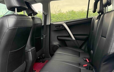 Toyota RAV4, 2019 год, 2 250 000 рублей, 9 фотография