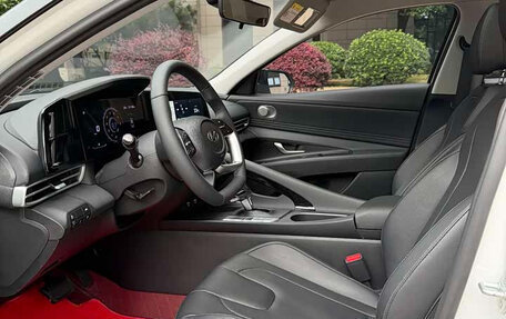 Hyundai Elantra, 2023 год, 1 331 000 рублей, 6 фотография