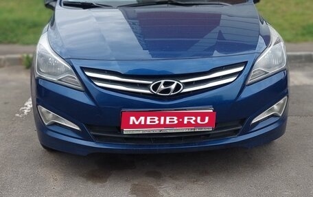 Hyundai Solaris II рестайлинг, 2015 год, 1 200 000 рублей, 1 фотография
