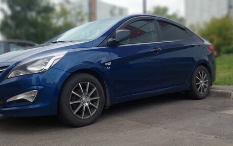 Hyundai Solaris II рестайлинг, 2015 год, 1 200 000 рублей, 6 фотография