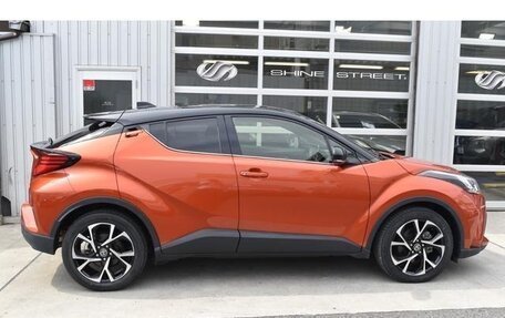 Toyota C-HR I рестайлинг, 2021 год, 1 880 000 рублей, 5 фотография