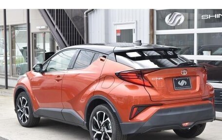 Toyota C-HR I рестайлинг, 2021 год, 1 880 000 рублей, 6 фотография