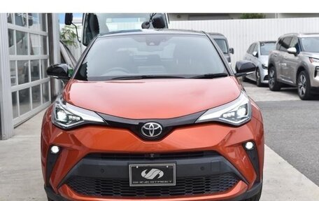 Toyota C-HR I рестайлинг, 2021 год, 1 880 000 рублей, 2 фотография