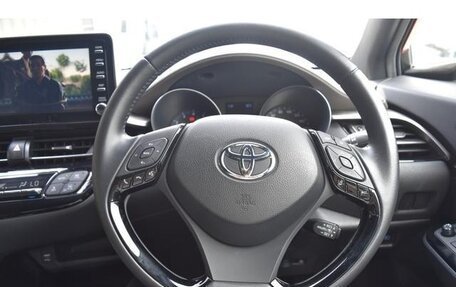 Toyota C-HR I рестайлинг, 2021 год, 1 880 000 рублей, 10 фотография