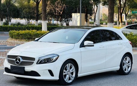 Mercedes-Benz A-Класс, 2017 год, 1 450 000 рублей, 1 фотография