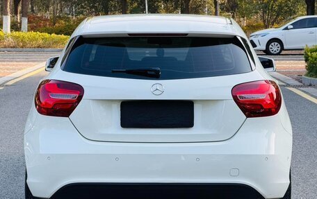 Mercedes-Benz A-Класс, 2017 год, 1 450 000 рублей, 8 фотография