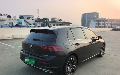 Volkswagen Golf VIII, 2021 год, 1 740 000 рублей, 4 фотография