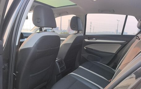 Volkswagen Golf VIII, 2021 год, 1 740 000 рублей, 9 фотография