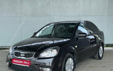 KIA Rio II, 2009 год, 575 000 рублей, 1 фотография