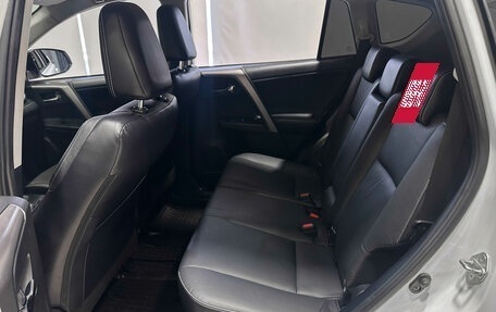 Toyota RAV4, 2017 год, 2 657 000 рублей, 11 фотография
