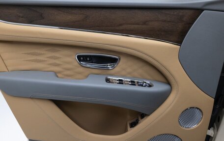 Bentley Bentayga I, 2025 год, 34 464 700 рублей, 13 фотография