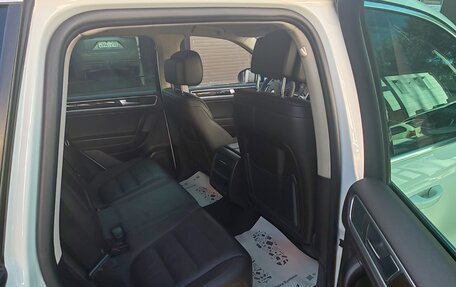 Volkswagen Touareg III, 2014 год, 2 370 000 рублей, 9 фотография