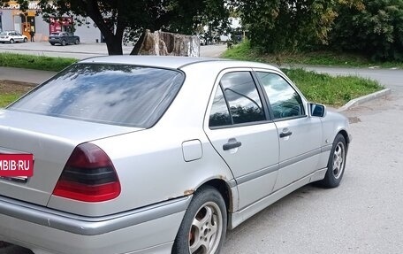 Mercedes-Benz C-Класс, 1999 год, 350 000 рублей, 2 фотография
