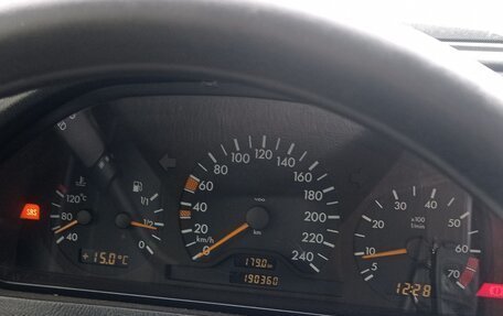 Mercedes-Benz C-Класс, 1999 год, 350 000 рублей, 5 фотография