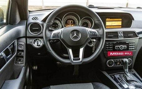 Mercedes-Benz C-Класс, 2011 год, 1 435 000 рублей, 14 фотография