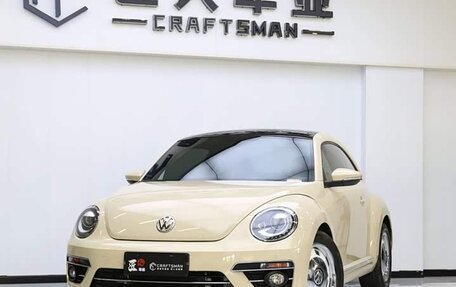Volkswagen Beetle, 2019 год, 2 377 000 рублей, 2 фотография