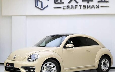 Volkswagen Beetle, 2019 год, 2 377 000 рублей, 3 фотография